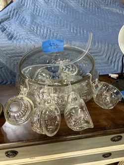 Punch Bowl w Spout- New w/o box for Sale in Luthvle Timon, MD - OfferUp