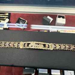 10k Gold “amor” Bracelet 