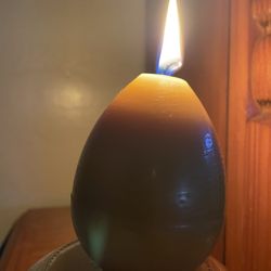 100% Organic Beeswax Candles Egg