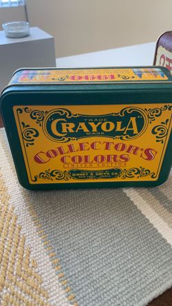 1991 Crayola collectors tin with retired crayons inside