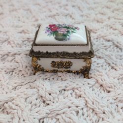 Trinket Box - Vintage 