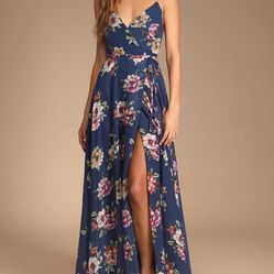 Women’s Maxi Dress NWT Size small