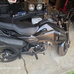 2025 Vader Boom 125cc Grom Clone