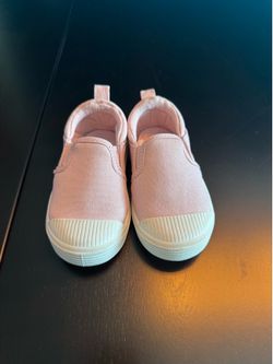 Pink shoes
