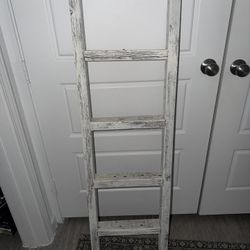 Rustic Small Decor Ladder 