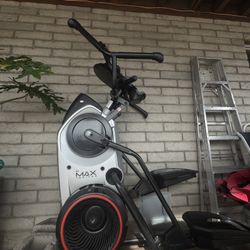 Max Training Stepper M6 Elliptical  