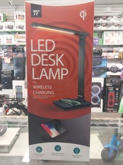 Lámpara de escritorio LED con carga inalámbrica para teléfono y diferentes niveles de brillo