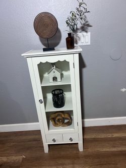 🤍 White Glass Door Accent Cabinet with drawers  (North Peoria ) OBO