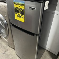 Nearly New Magic Chef 13cuft Mini Fridge 