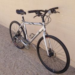 Trek 7300 FX Disc Hybrid City Gravel Commuter Bike for Sale in Mesa AZ OfferUp