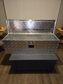 $ 50 Tool Box With Two Keys