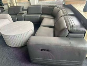 Karson Leather Power Reclining Sectional with Power Headrests，$1650