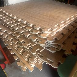 21  FLOOR GARAGE MATS