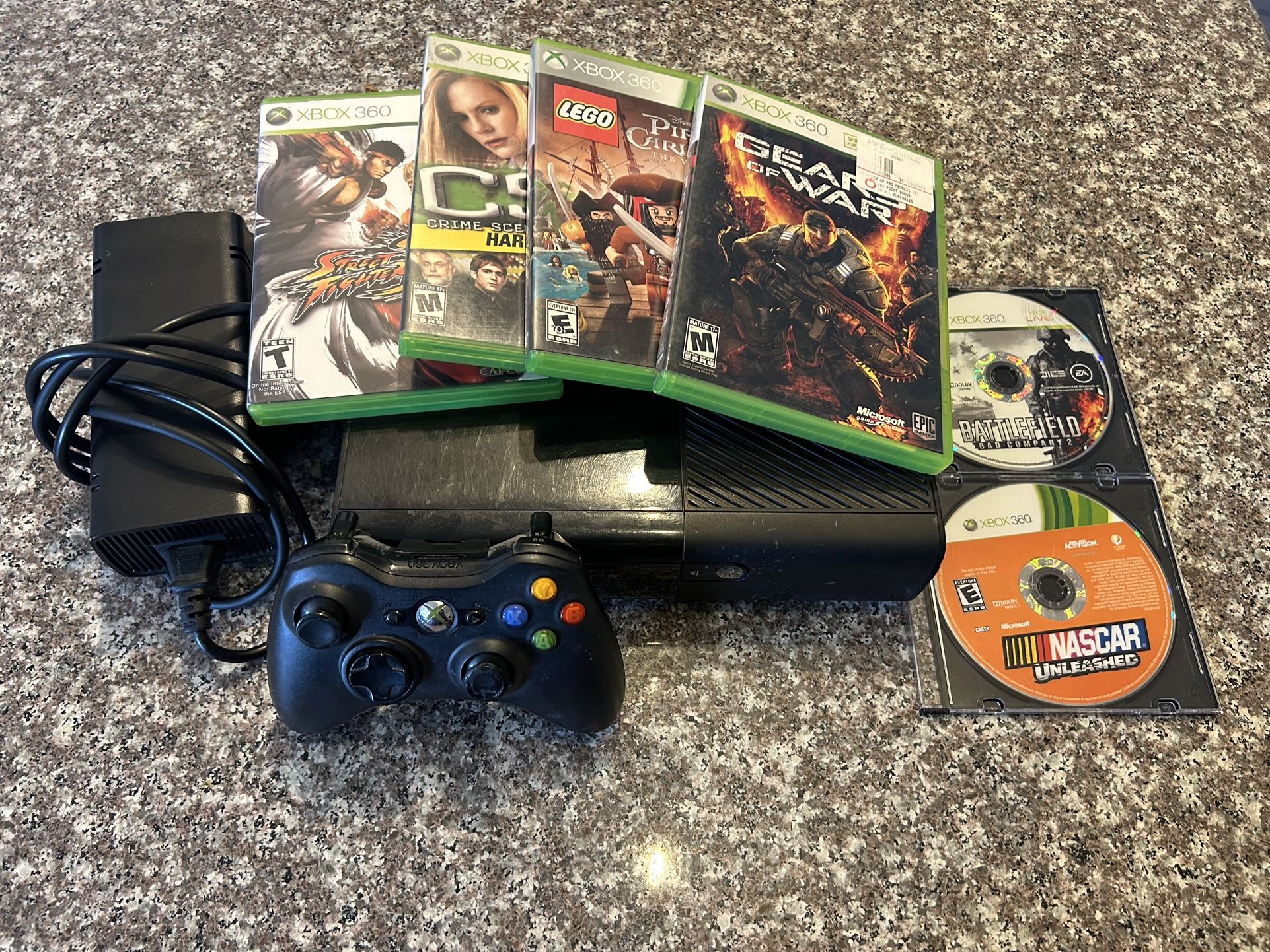 Xbox 360 E 250GB