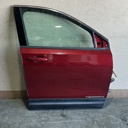 (73) 18-24 Gmc Terrain Right Front door 2018 2019 2020 2021 2022 2023 2024