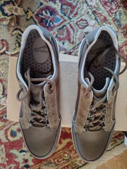 Ladies New Sneakers