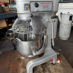 THUNDERBIRD ARM-02 20-QUART HEAVY DUTY MIXER