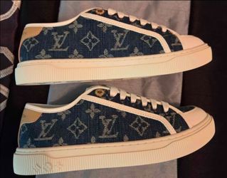 Size US 8/8.5 EU39 Inspired Sneakers