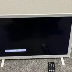  2 4in Tv - $80 OBO