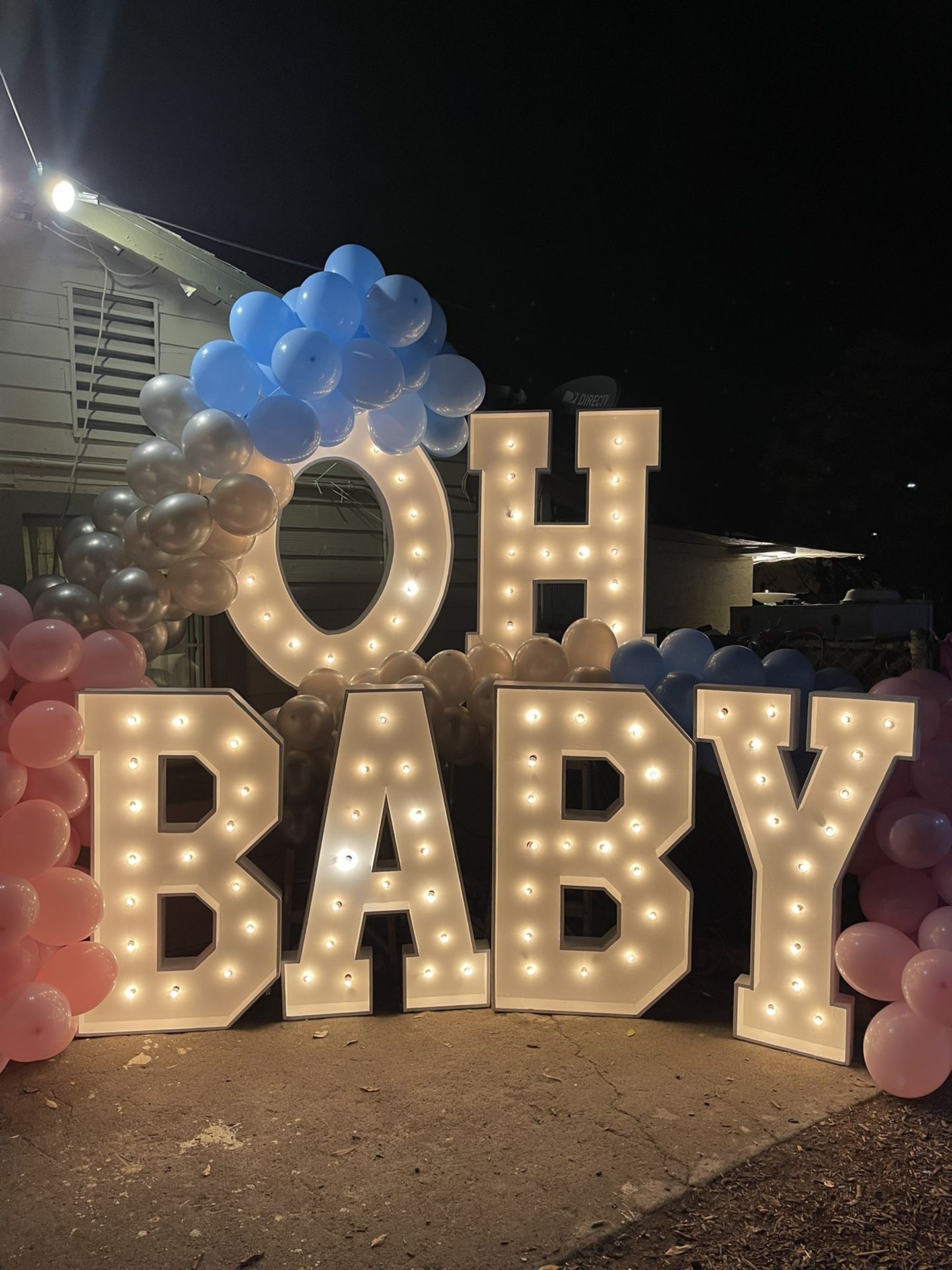 Gender Reveal *ONLY BALLOON DECORE*