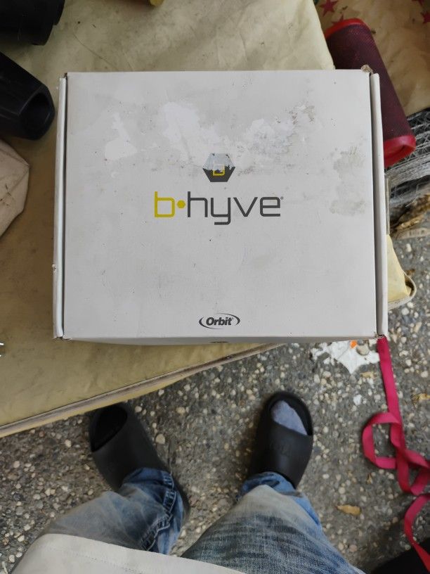 B•HYVE
