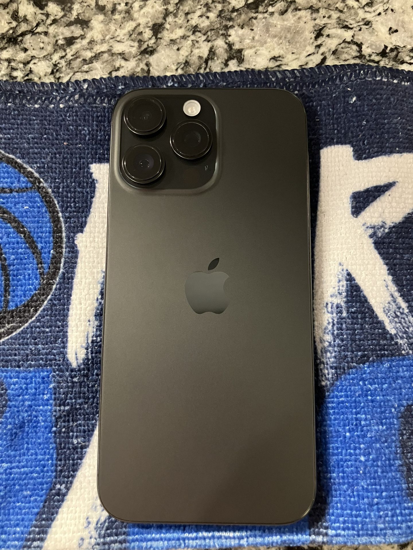 Unlocked iPhone 16 PRO MAX 512GB
