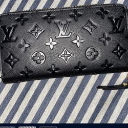 Black Louis Vuitton Wallet 