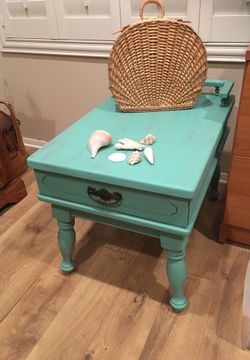 VINTAGE TURQUOISE TABLE
