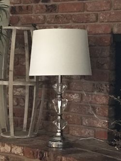 2 table lamps like new
