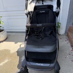 Nuna Pipa stroller 