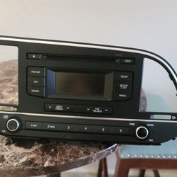 Car Cd Radio Player. 2017 Hyundai Elentra 