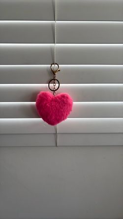 Valentines pink fluffy keychain heart