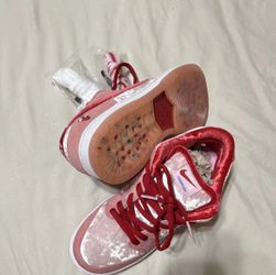 Nike SB Strangle love dunks