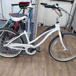 Giant Aluminum Beach Cruiser 7 Speed 180