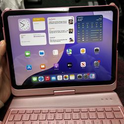 IPAD, ELECTRONICS APPLE IPAD 10TH GEN WICASE LITTLE CRACK ON SCREEN MPQ33LLIA