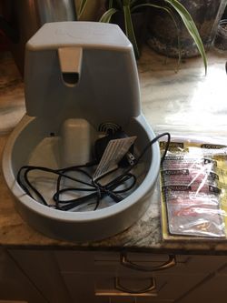 Drinkwell Pet Fountain Brand New