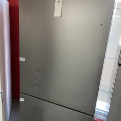 New Scratch And Dent Hisense 17.2 Cu Ft Bottom Mount Freezer Fridge Stainless Steel . 1 year Warranty 