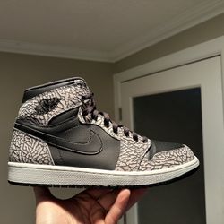 Air Jordan 1 Retro High “Black Elephant” VNDS Size 12