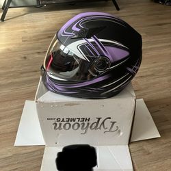 Motorcycle helmet
