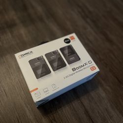 Comica BoomX-D2 Wireless Lavalier Microphones and receivers