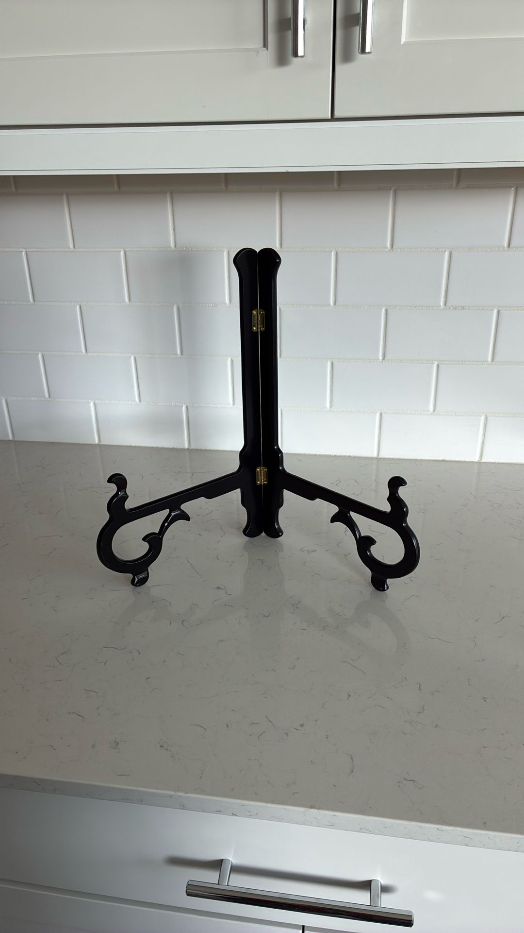Nice Black Oriental Picture/Plate Stand