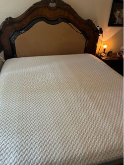 Cal king mattress w/ Box Sp.