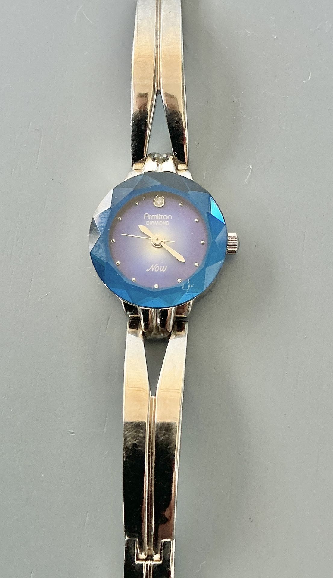 Armitron Diamond Watch Womens 20 mm Blue Dial Silver Tone New Battery 7."