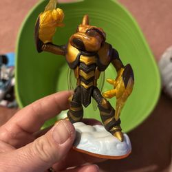 Skylanders Giants Swarm Game Figure