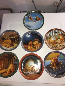 LIMITED EDITION Garfield Collector Plates (7)