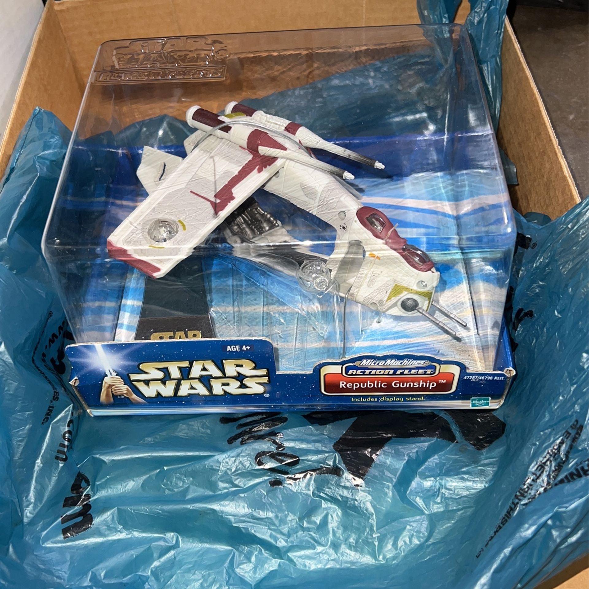 Micro Machines Action Fleet Star Wars: Republic Gunship 2002 (NIB)