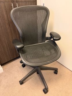 Herman Miller Aeron Chair