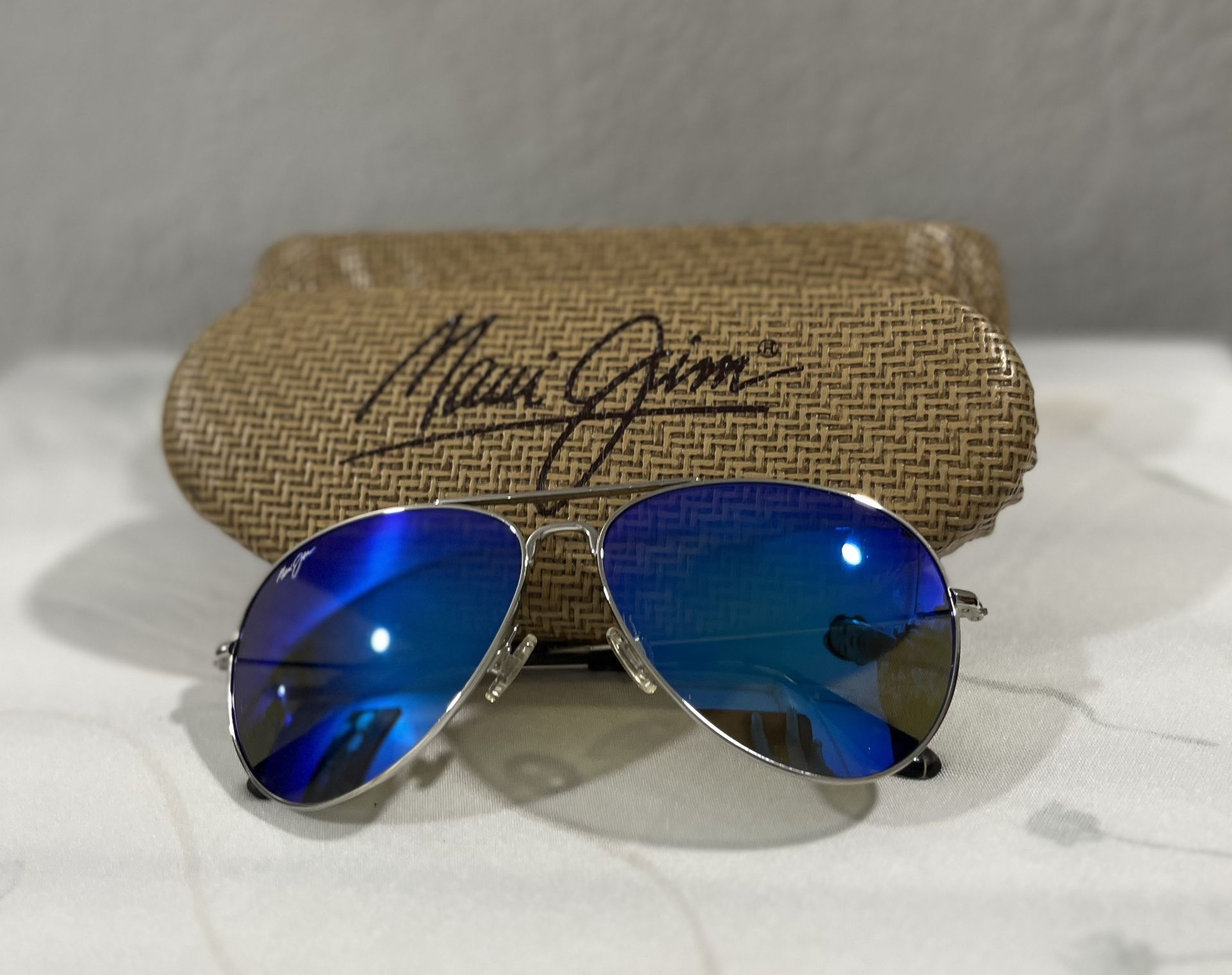 Maui Jim Sunglasses Banyans MJ-264-17 Sunglasses – PolarizedPlus2® / MauiPure® Lens – Made in Japan