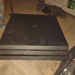 PS4 Black Touch An The Other One Is Normal Size