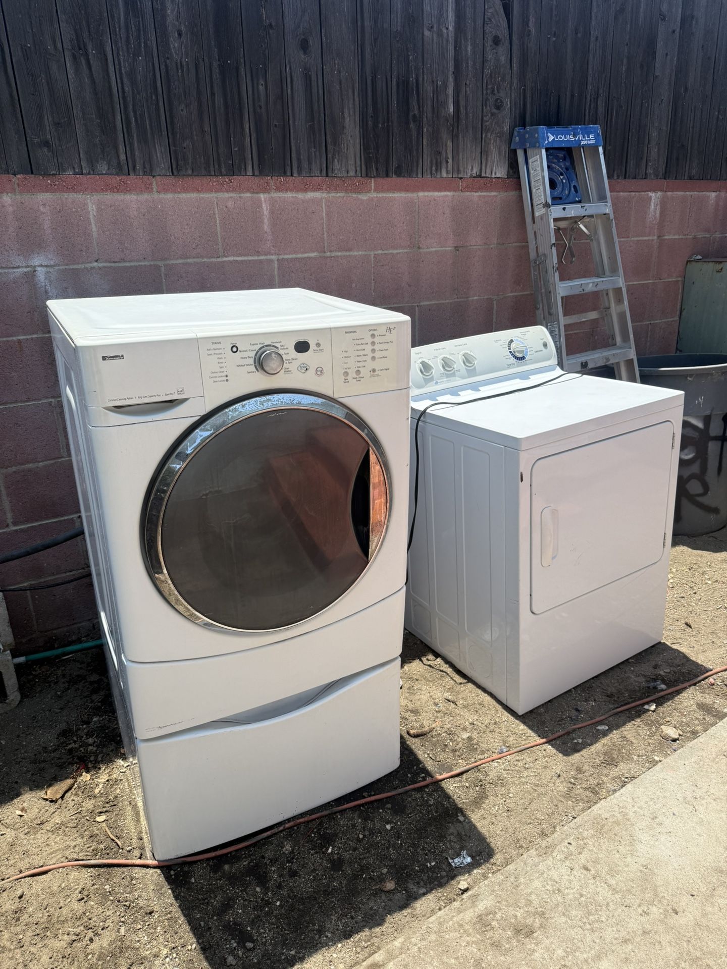 Kenmore HE 2T Washer And GE Dryer
